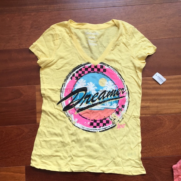 3 Aeropostale t-shirts - Picture 2 of 8